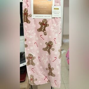 Envogue Pink Gingerbread Throw Blanket